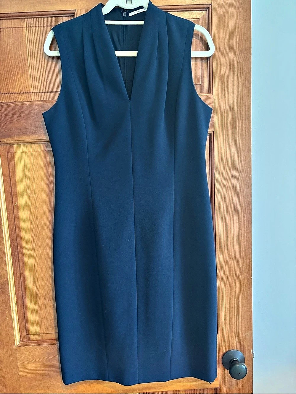 Tahari Sleeveless Midi Dress in Blue Size 10 Like New